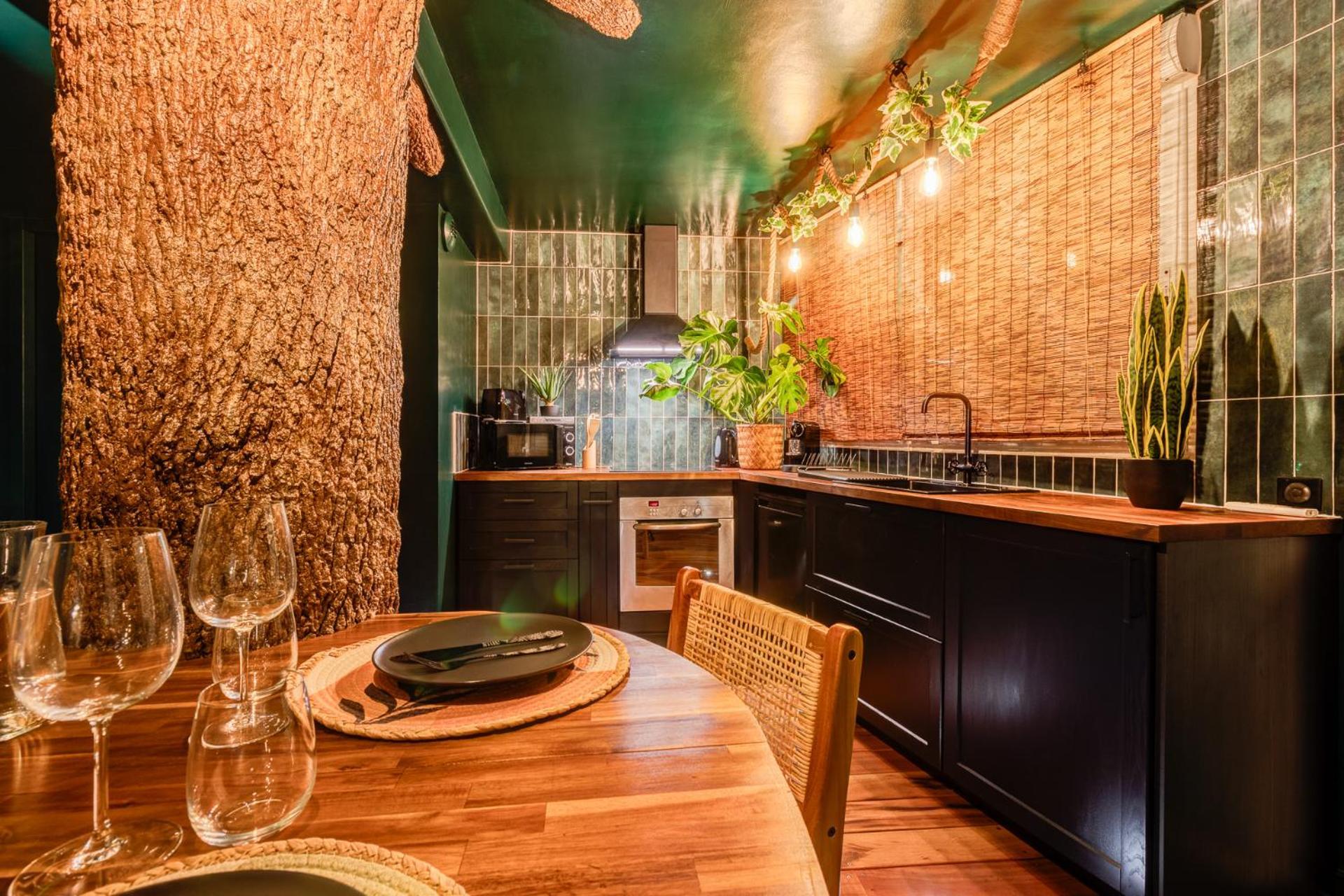 Jungle Love Room Тулуза Экстерьер фото
